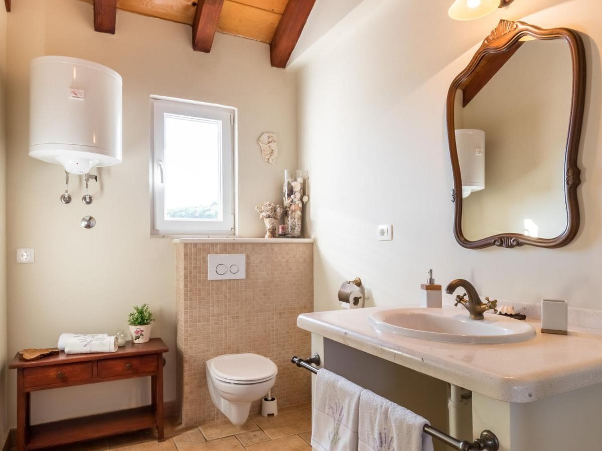 Luxurious Villa In Selca With Pool Ngoại thất bức ảnh