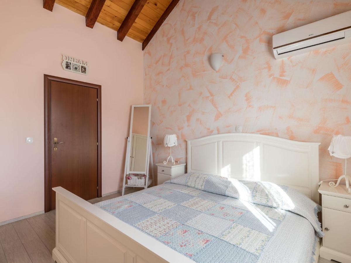 Luxurious Villa In Selca With Pool Ngoại thất bức ảnh